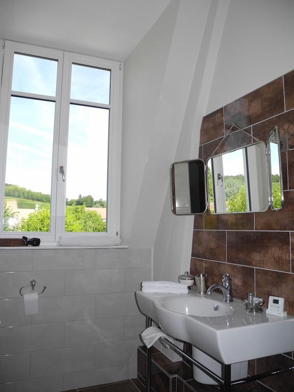 Le Chateau D'Hermonville B&B / Chambres D'Hotes Exteriör bild